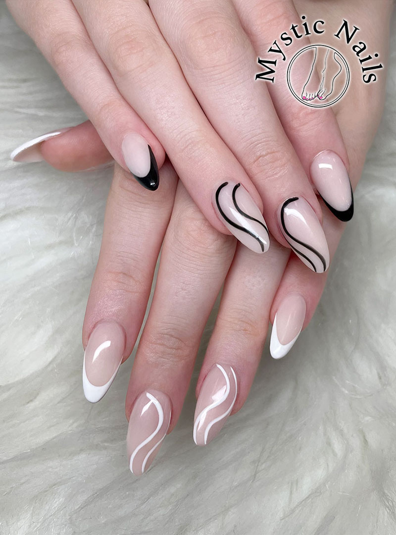 Mystic Nails 