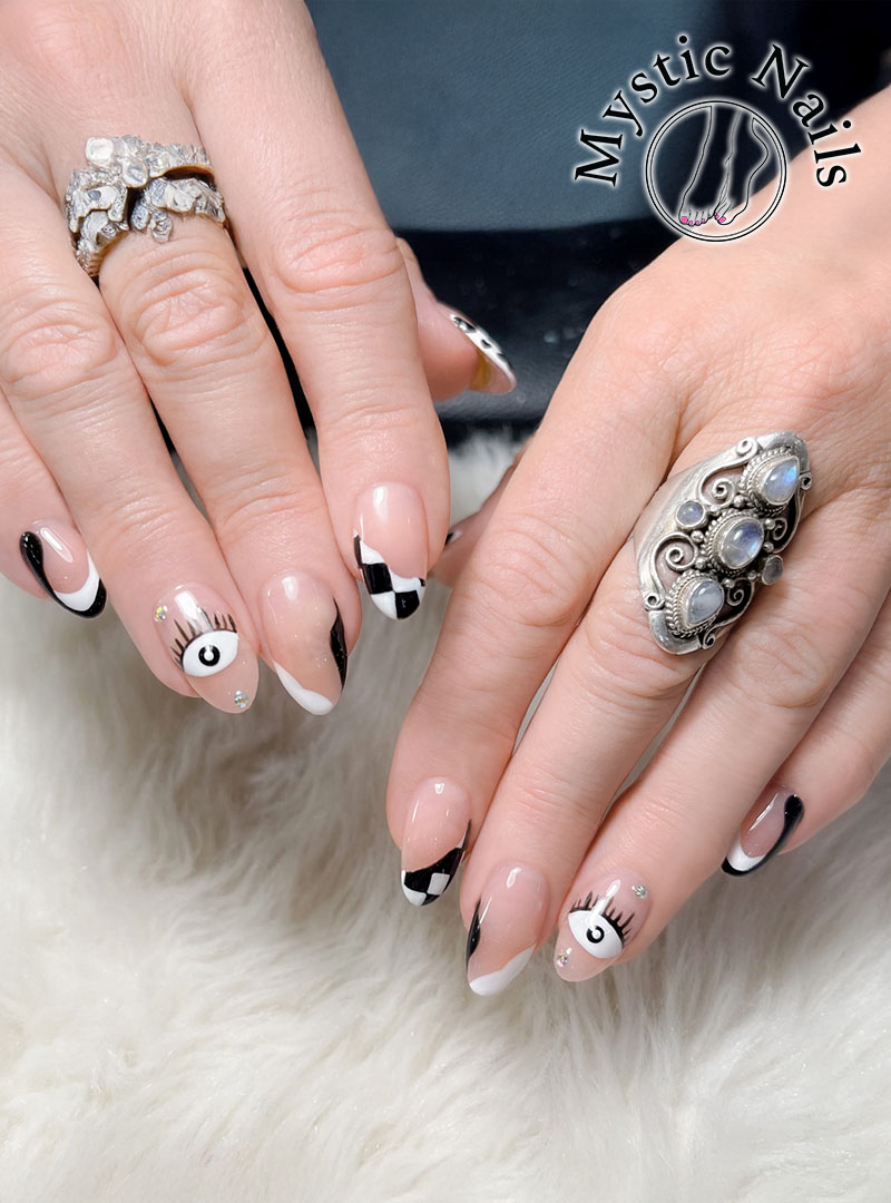 Mystic Nails 